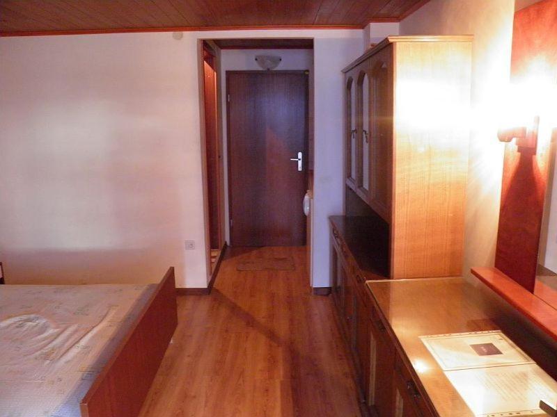 Apartments Angela - With Beautiful Courtyard Brela Extérieur photo